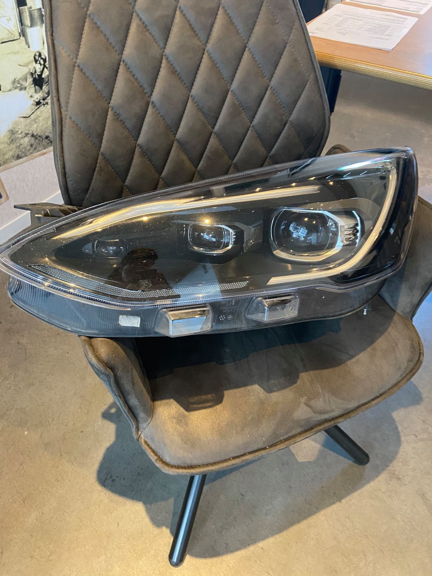 Koplamp Ford Focus Led licht knippert soms - nr. 1