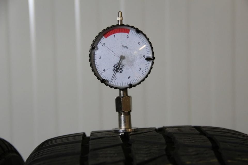 ad: 1. set LMV +winterband Conti 235/45/18 1 - Afbeelding 5