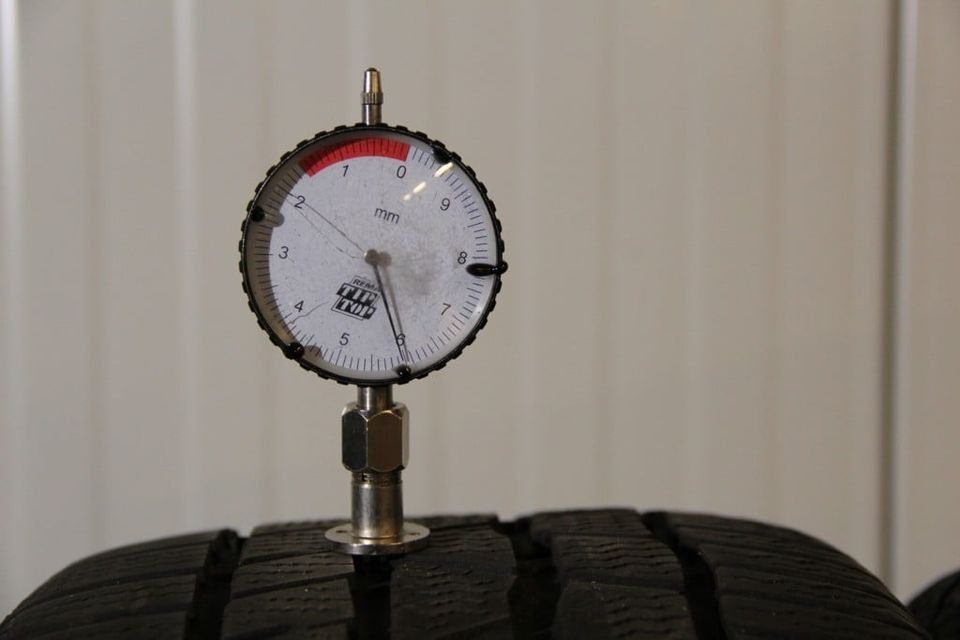 ad: 1. set LMV +winterband Conti 235/45/18 1 - Afbeelding 7