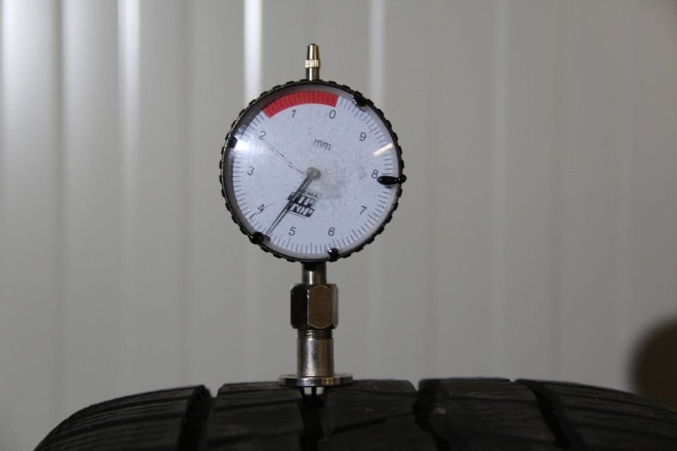 ad: 1. set LMV +winterband Conti 235/45/18 1 - Afbeelding 8