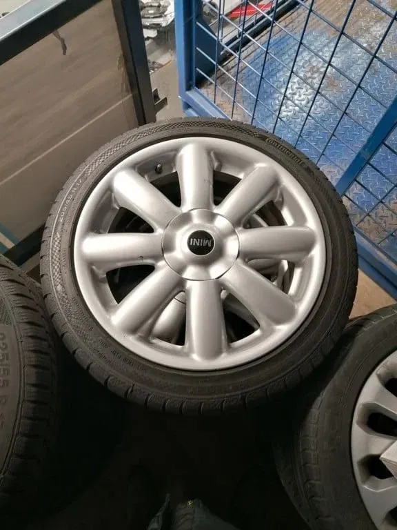 ad: 13. Mini R56 ('06-'14) 8 spaaks 17 205/45/17 4x100 - nr. 1