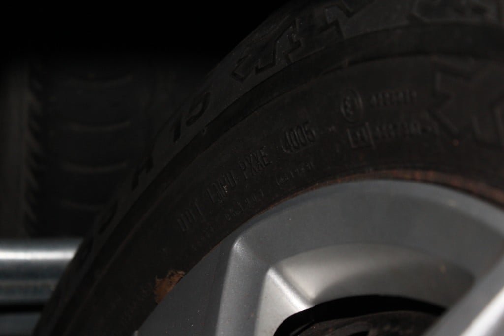 ad: 11. Stalen velgen continental 205/65/15 - Afbeelding 2