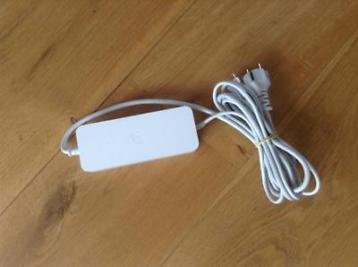 Te Koop Mac Mini en 15 Inch Lcd en een Isight Camera en een Set Apple Speakers Enz. - Afbeelding 3