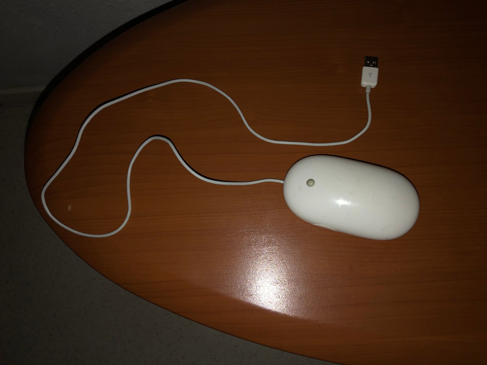 Te Koop Mac Mini en 15 Inch Lcd en een Isight Camera en een Set Apple Speakers Enz. - Afbeelding 4