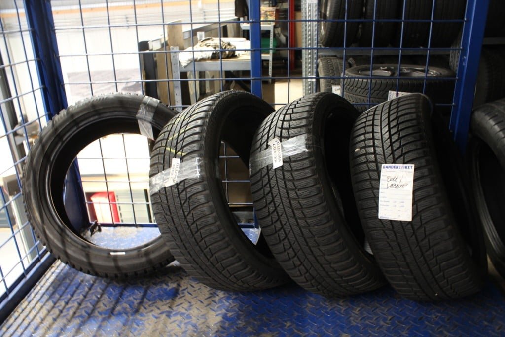 ad: 29. Winterband Bridgestone set 225/45/17 NIEUW! - nr. 1