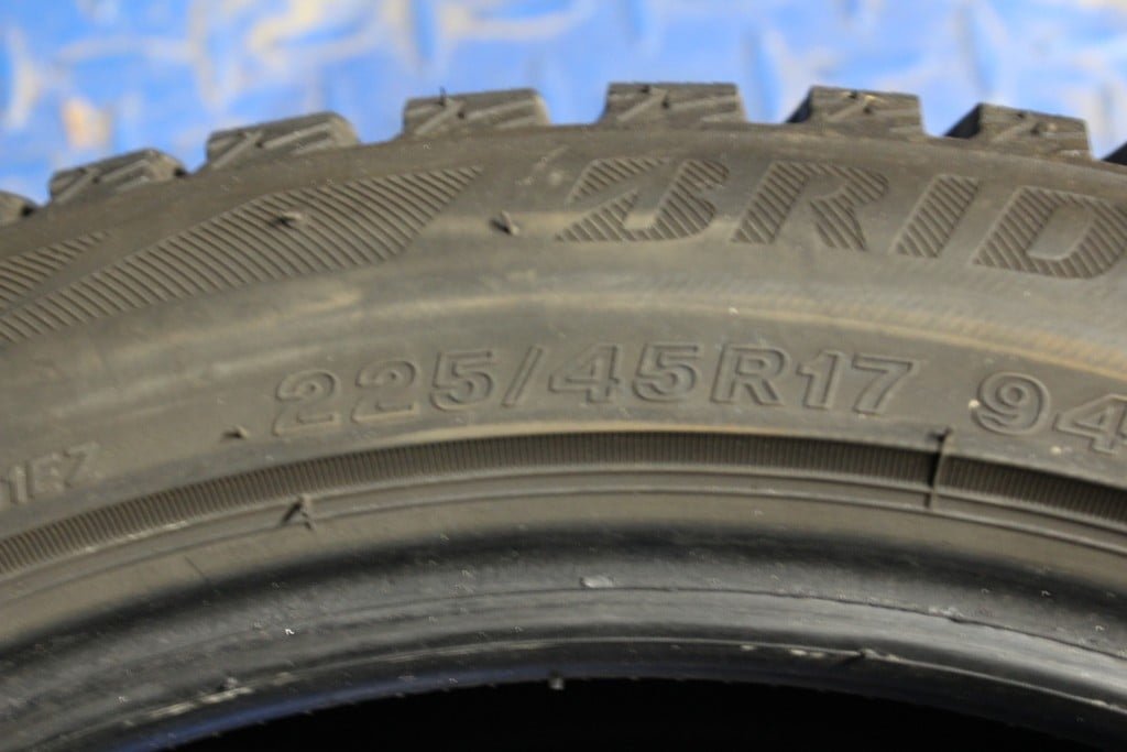 ad: 29. Winterband Bridgestone set 225/45/17 NIEUW! - Afbeelding 2