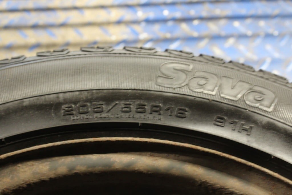 ad: 70. 2x Winterband sava met velg 205/55/16 - Afbeelding 2