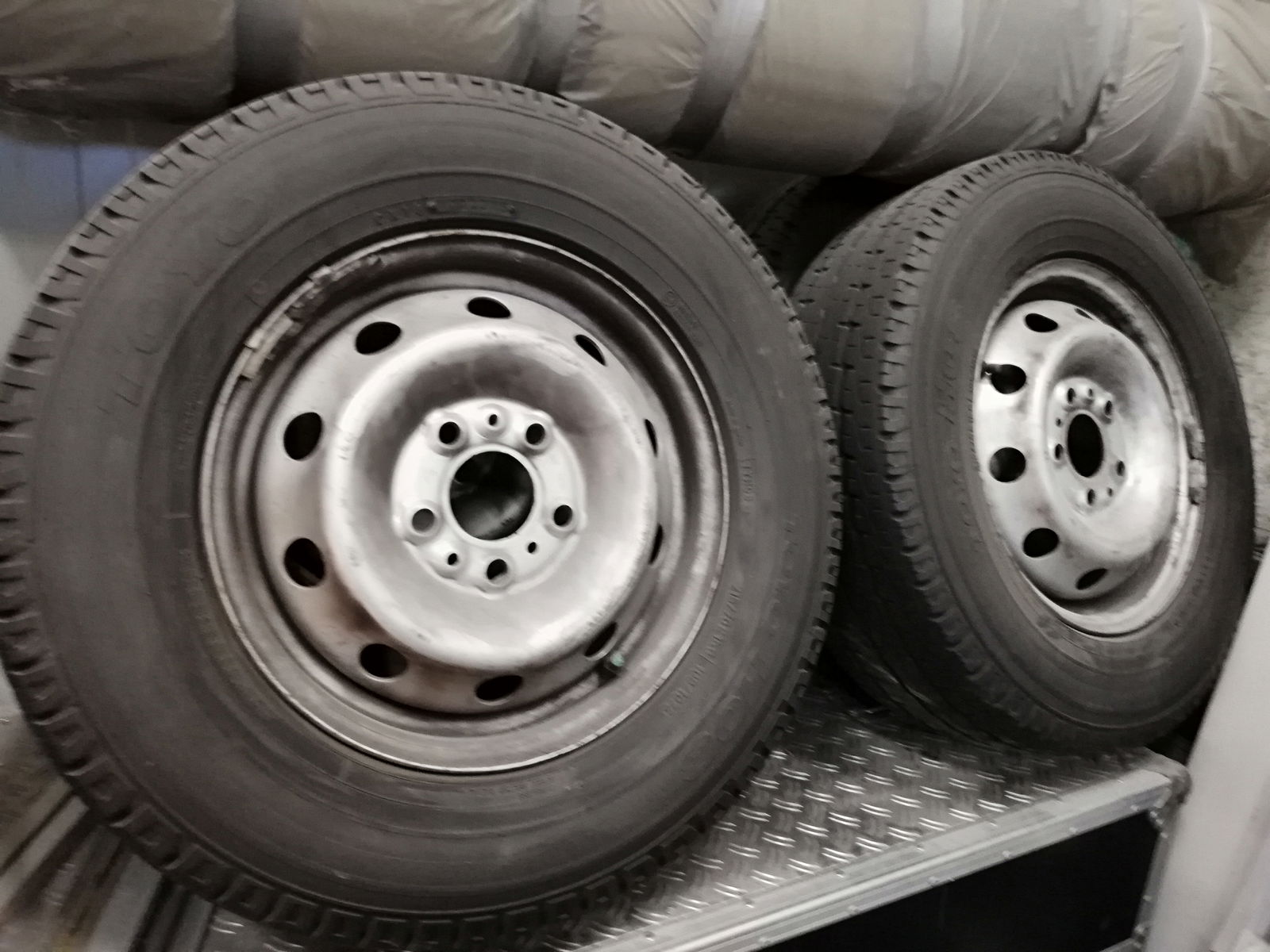 4 nette velgen + banden 215/ 70 R15 o.a. Ducato/Boxer/Jumper - nr. 1