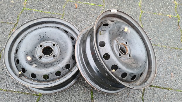 Fiat Punto 4x velgen 15 inch 6j voor winterbanden - 0