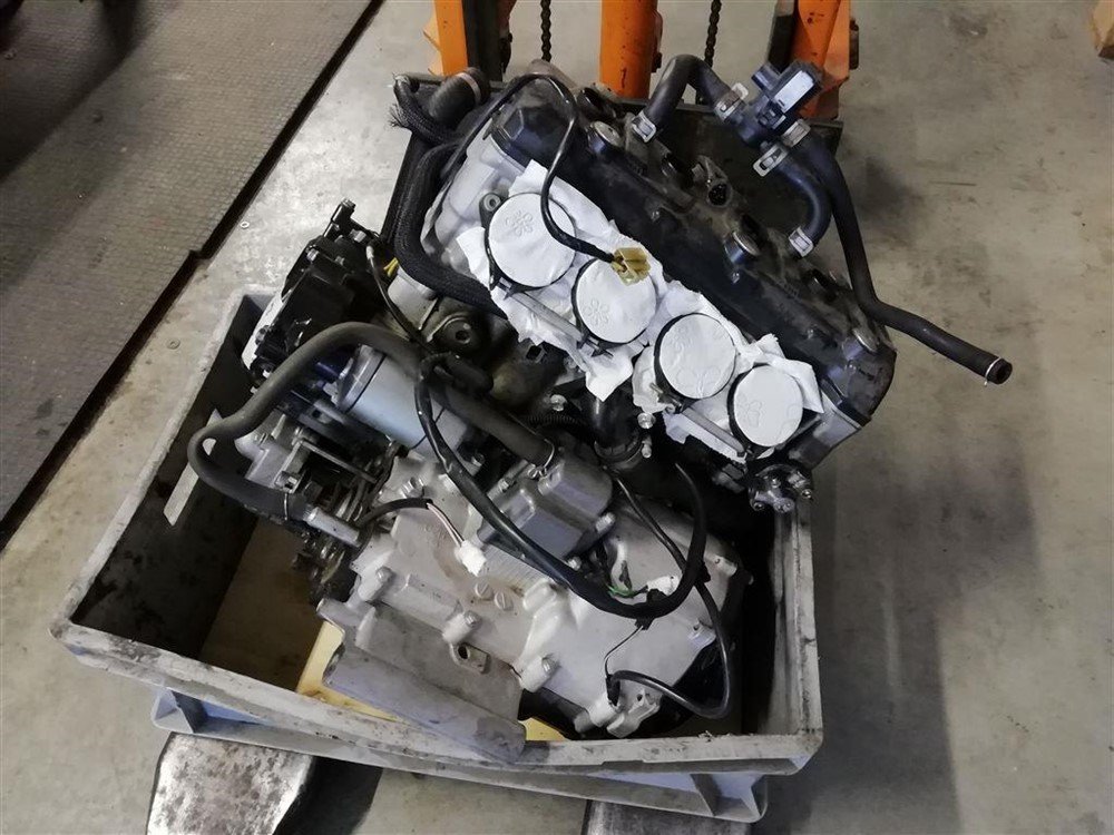 Motorblok motor GSX-R GSXR 750 GSX-R750 GSXR750 K6 K7 - nr. 1
