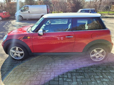 Mini Cooper R56 in onderdelen - 2