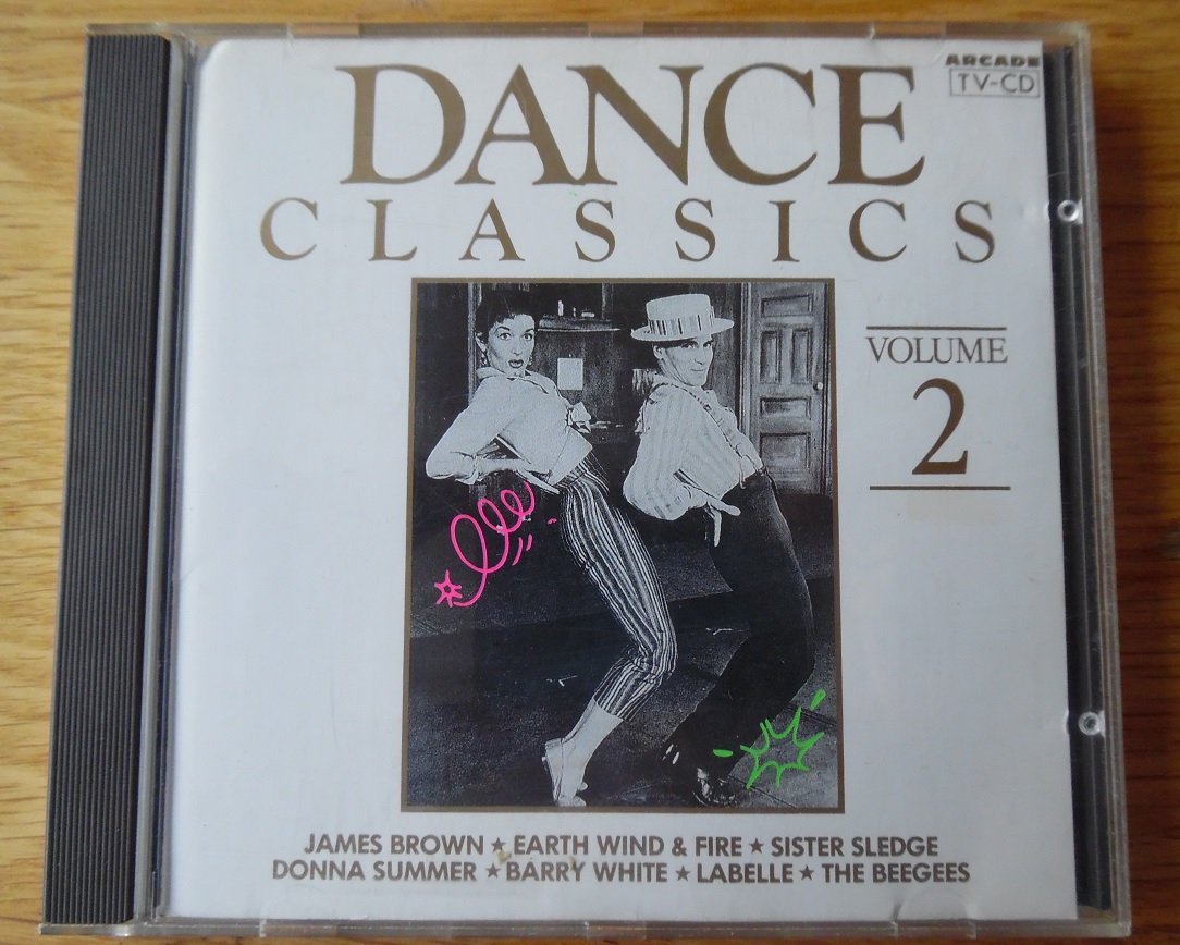 De originele verzamel-CD Dance Classics Volume 2 van Arcade. - nr. 1