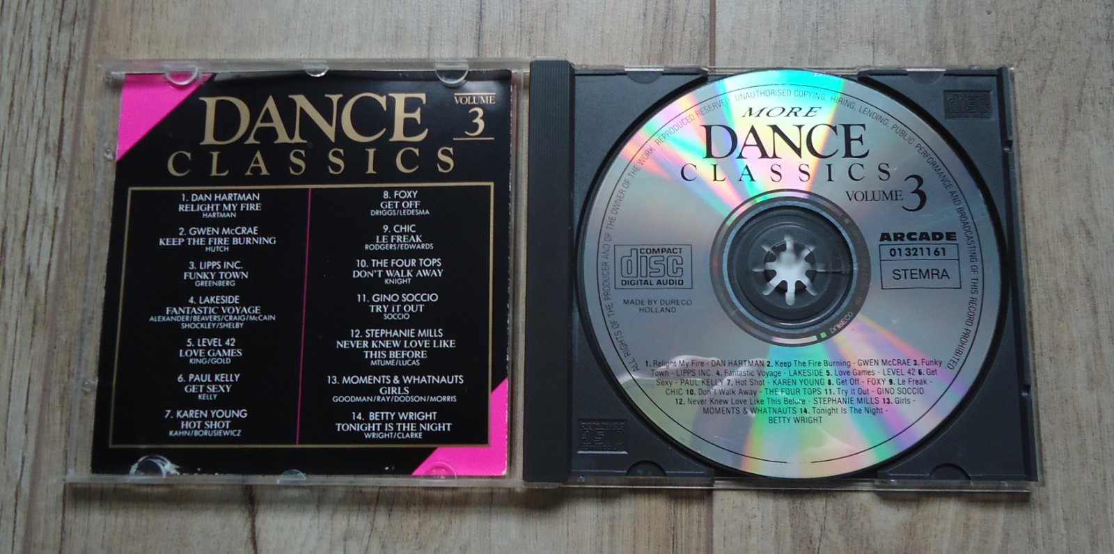 De originele verzamel-CD Dance Classics Volume 3 van Arcade. - Afbeelding 4