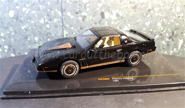 Pontiac Firebird 1982 zwart 1:43 Ixo - 0