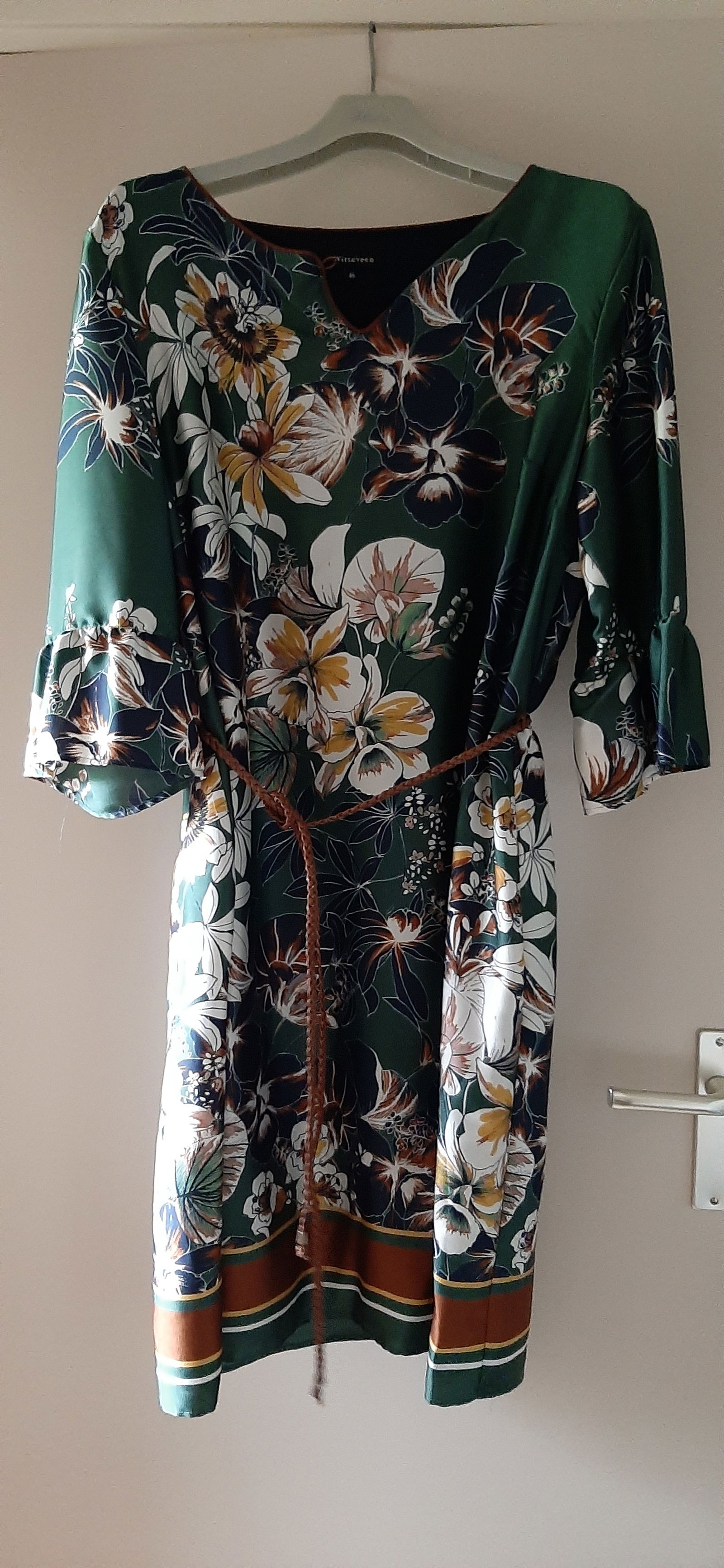 groen bloemprint jurk Witteveen 46 - Afbeelding 5