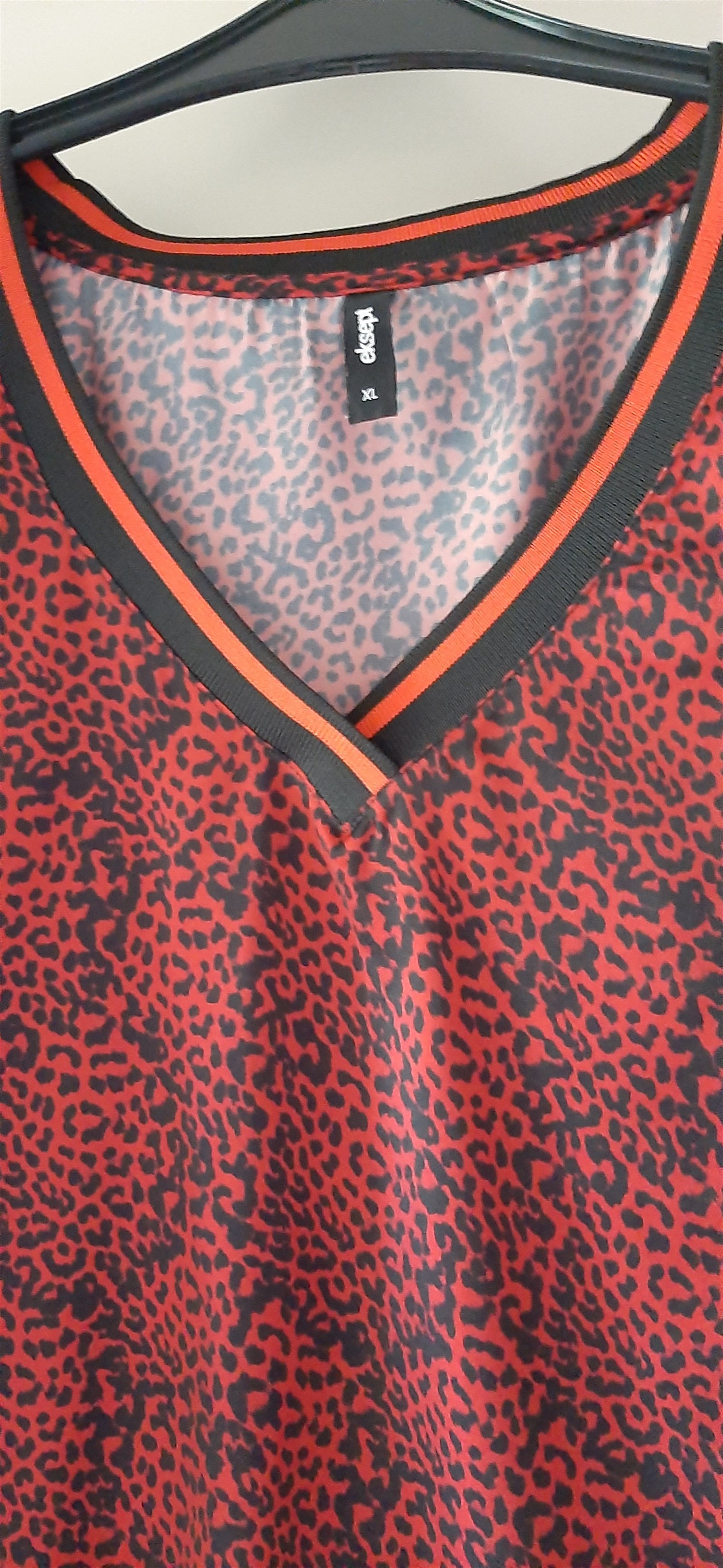 XL rood panterprint shirtje - Afbeelding 2