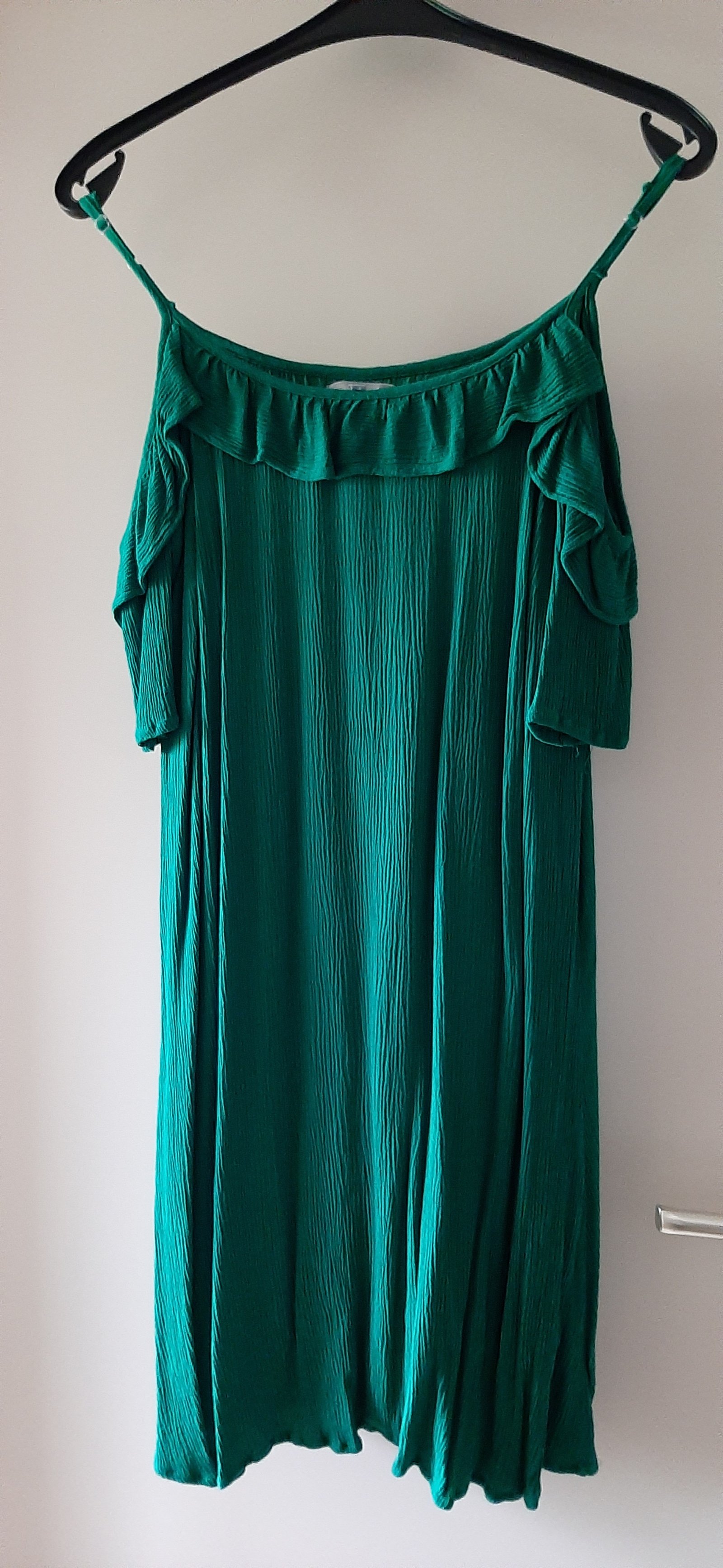 Groene off shoulderjurk mt L - nr. 1