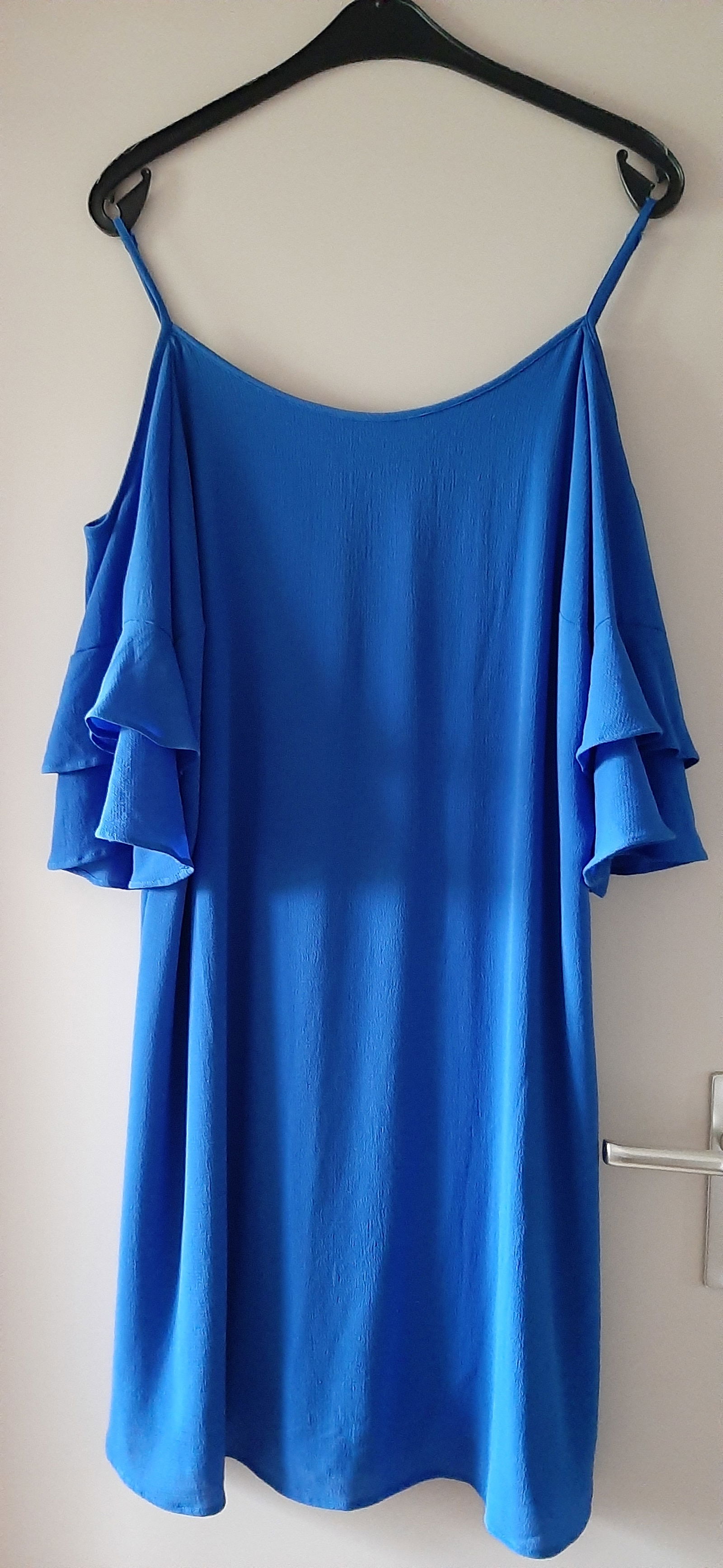 46 blauwe offshoulder jurk - nr. 1
