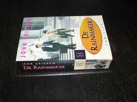 The Rainmaker - John Grisham zwarte beertjes nr.3045 - 2