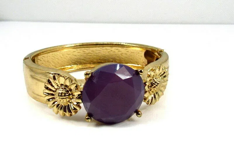 Armband met bloemmotief - nr. 1