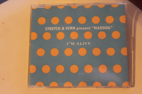 230b - cd single - stretch & vern present maddog - i m alive - 4 nrs - nr. 1