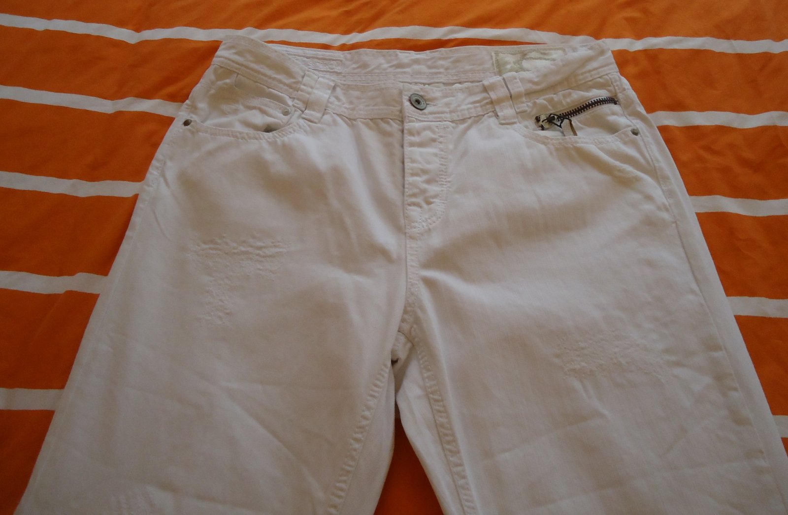 Te koop een nieuwe witte broek van Forecast (maat: W38/L34). - Afbeelding 2