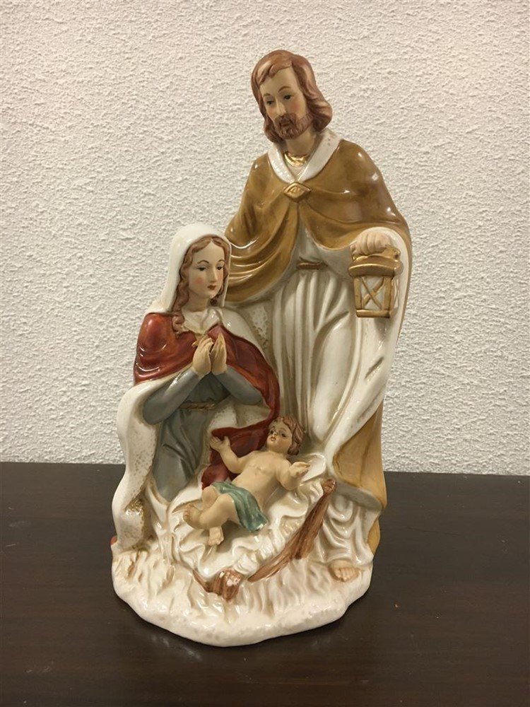 Josef en Maria met Jezus in de kribbe, porselein - Afbeelding 2