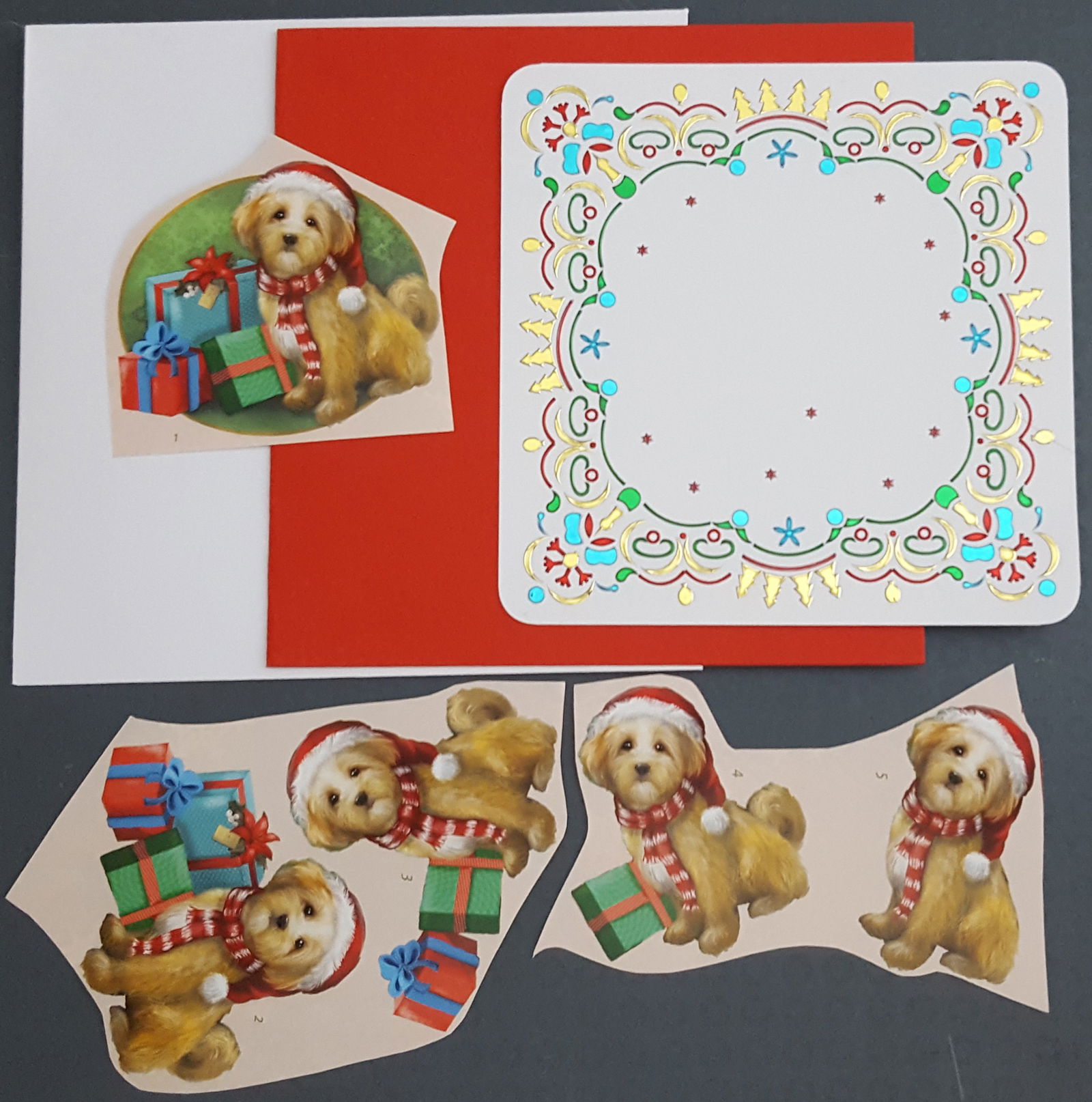 Hond bij de kerstcadeaus - nr. 1