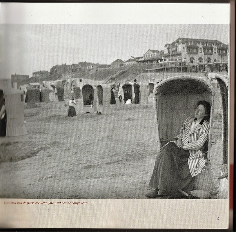 EEN DAGJE AAN ZEE - Geschiedenis in foto's van de Nederlandse stranden - Afbeelding 3