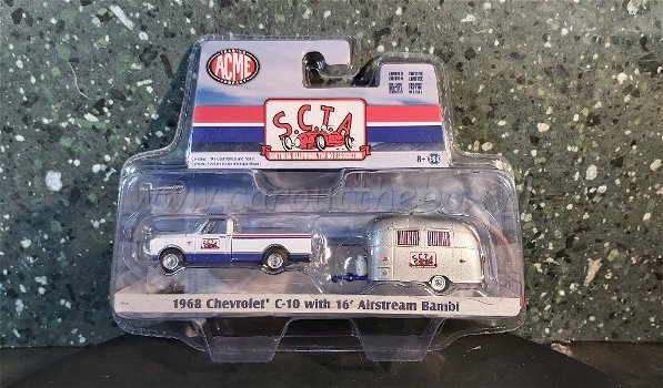 Chevrolet C-10 with Airstream Bambi 1:64 ACME - 1