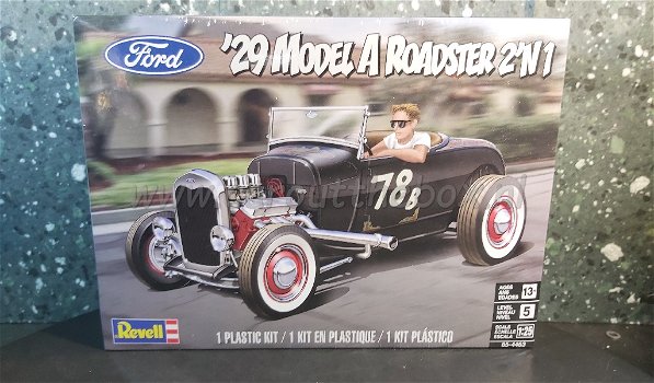 1929 Ford Model A roadster 1:25 Revell - 0