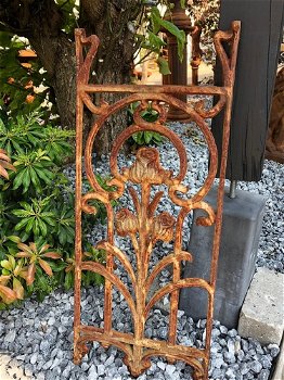 Metalen sierrek, art nouveau-rozenrek-deco-wandrek tulp - 0