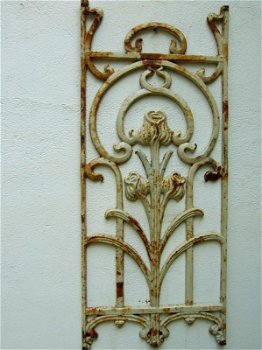 Metalen sierrek, art nouveau-rozenrek-deco-wandrek tulp - 4