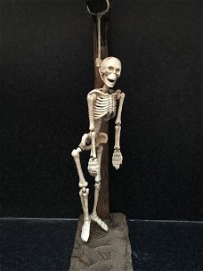 Metalen skelet aan galg-skelet-