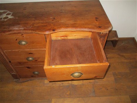 Commode - 1