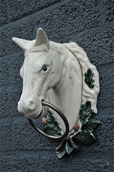 Paardenhoofd met ring, gietijzer-wit-paard-deco-tuin - 0