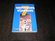 Ganymedes 7 sf jaarboek-zwarte beertjes nr.2074