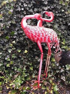 Prachtige set grote forse metalen flamingo-vogel-vijver