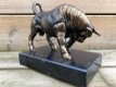 Sculptuur metalen bronskleurige stier-stier-marmer - 2 - Thumbnail