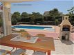 Schitterende villa met zwembad en tuin - 1 - Thumbnail
