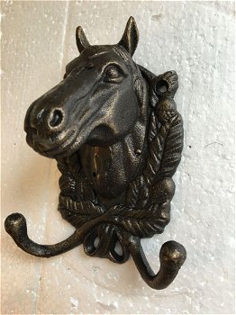 Gietijzeren-bronskleurig-paardenhoofd-kledinghaak-paard - 1