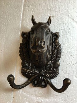 Gietijzeren-bronskleurig-paardenhoofd-kledinghaak-paard - 3
