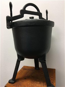 Vol gietijzeren kookpot-pan, zwaar, 8 Liter.- pan - 3