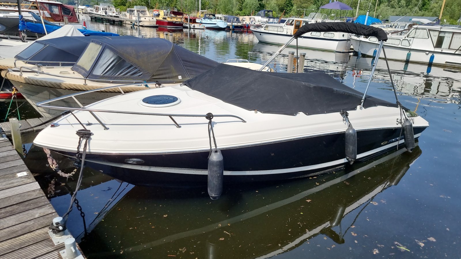 Regal 2250 Cuddy, Volvo Penta 5.7GL - OSi V8 300pk 348hours - Duoprop XDP + trailer - Afbeelding 6