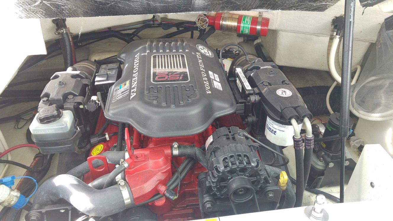 Regal 2250 Cuddy, Volvo Penta 5.7GL - OSi V8 300pk 348hours - Duoprop XDP + trailer - Afbeelding 7
