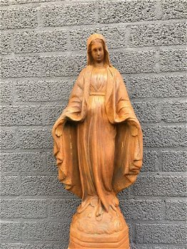 Mooi Maria beeld vol steen-oxid.- beeld - 3