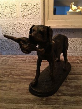 jachthond met prooi in brons-metaal-look.-jacht - hond - 5