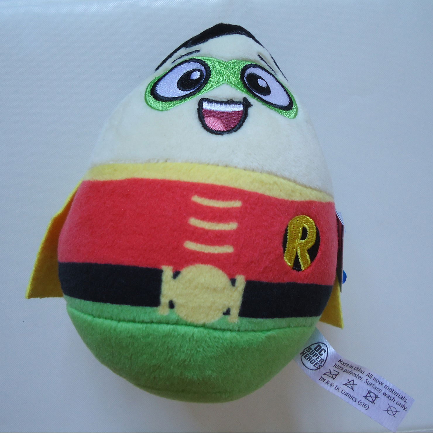 Te koop zes nieuwe knuffels uit de DC Super Heroes-reeks. - Afbeelding 3