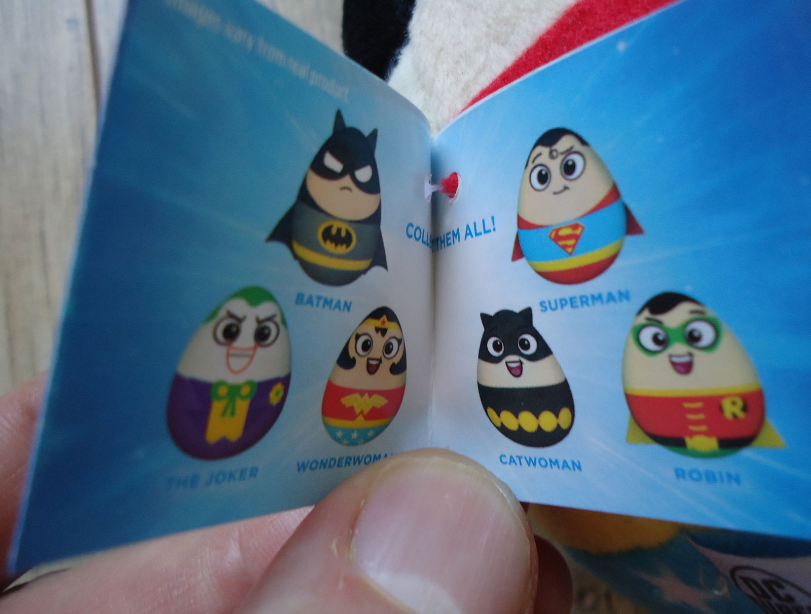Te koop zes nieuwe knuffels uit de DC Super Heroes-reeks. - Afbeelding 8