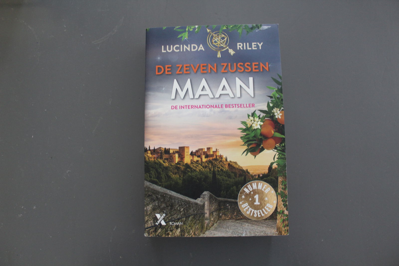 De zeven zussen 5 - Maan - nr. 1